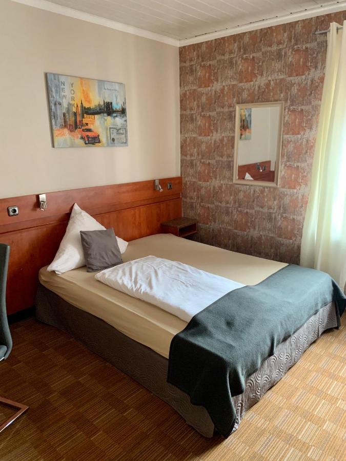 Gaestehaus Praesenzhof Bensheim Buitenkant foto
