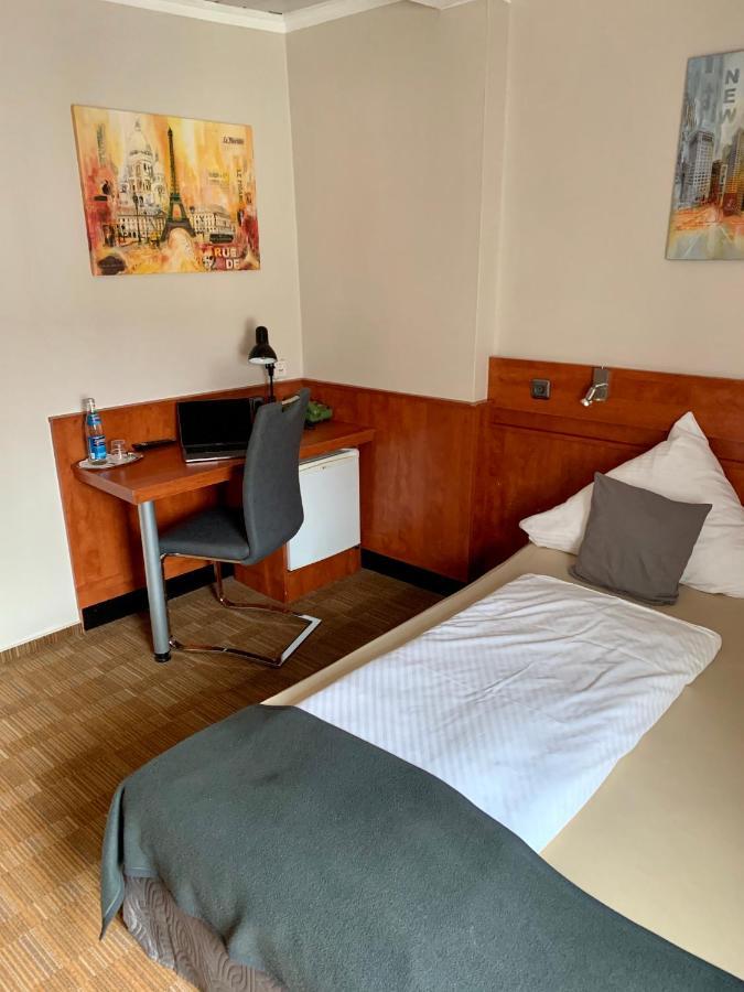 Gaestehaus Praesenzhof Bensheim Buitenkant foto